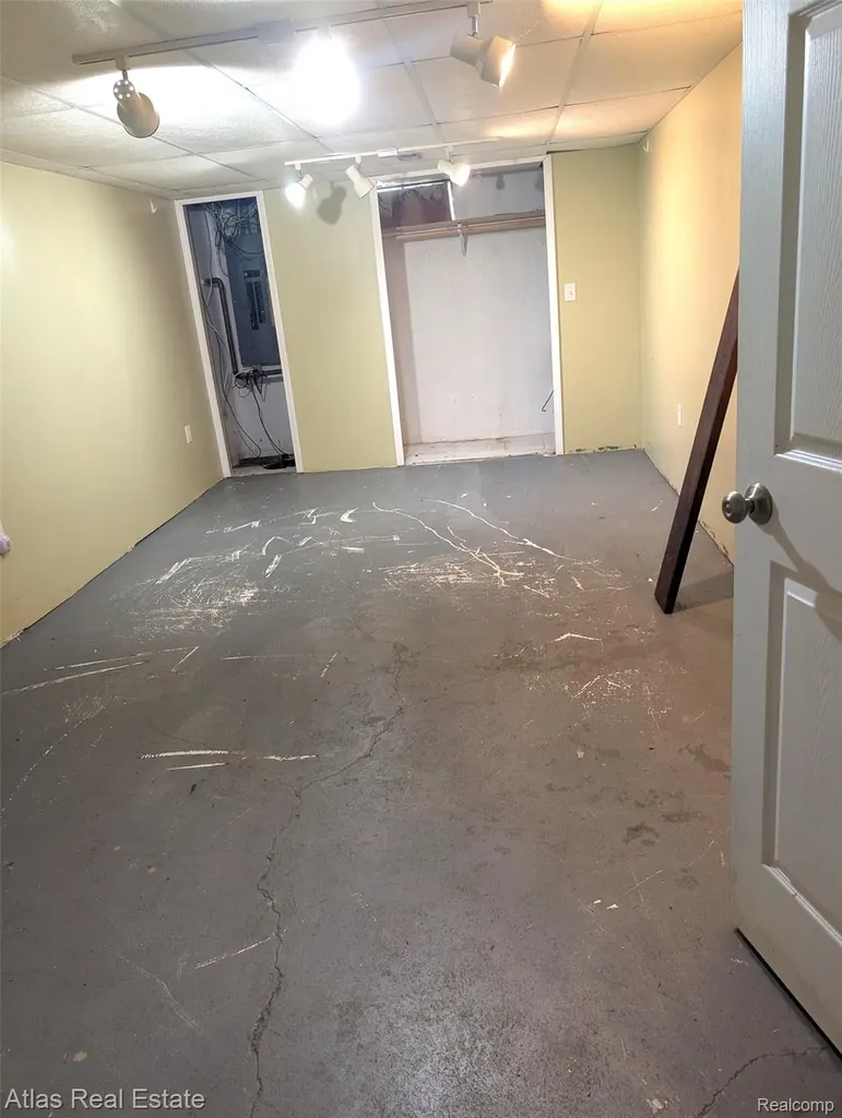 5449 Woodlawn Drive Genesee Charter Township MI 48506