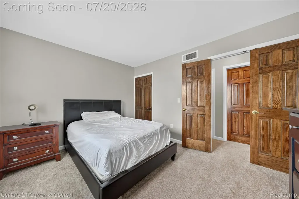 24435 Bashian Drive Novi City MI 48375