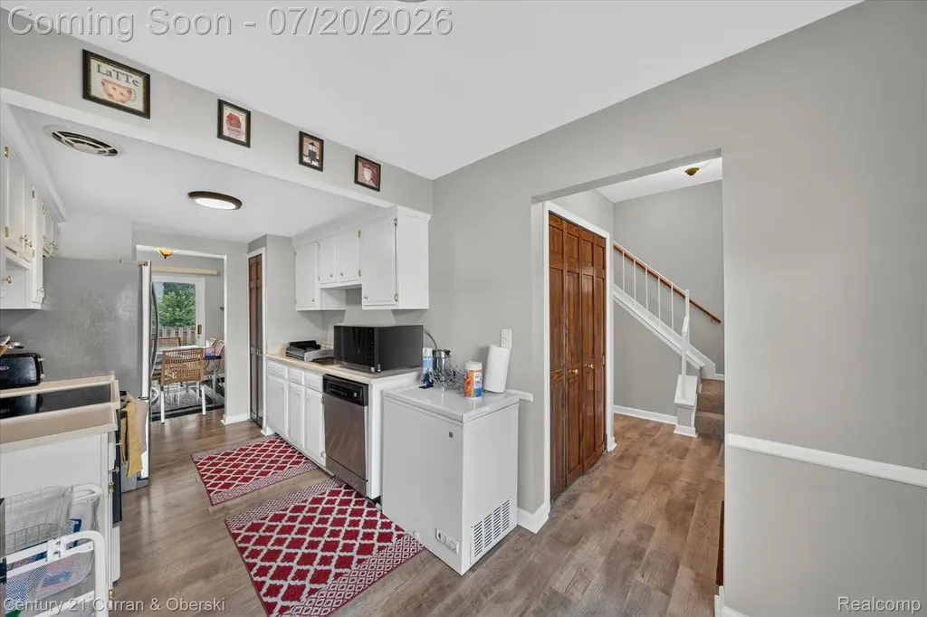 24435 Bashian Drive Novi City MI 48375