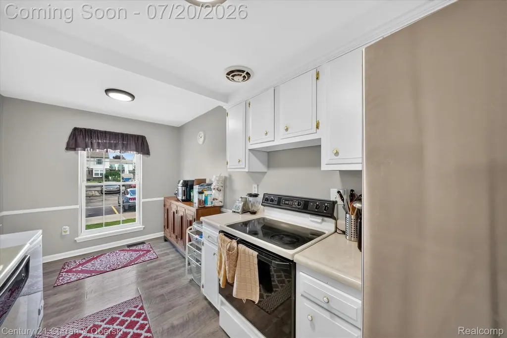 24435 Bashian Drive Novi City MI 48375