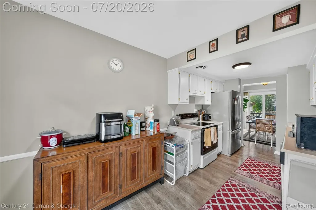 24435 Bashian Drive Novi City MI 48375