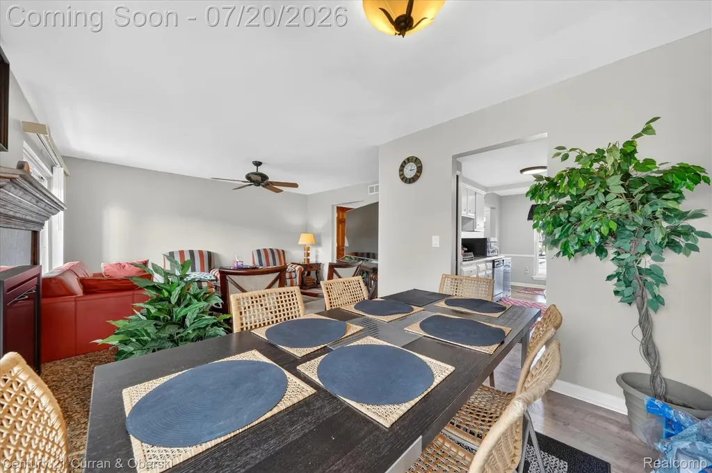 24435 Bashian Drive Novi City MI 48375