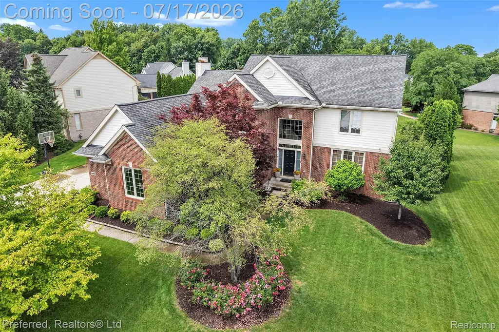 46564 Southview Lane Plymouth Charter Township MI 48170