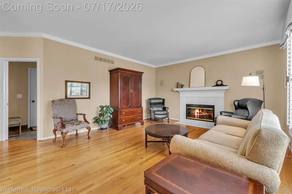 46564 Southview Lane Plymouth Charter Township MI 48170