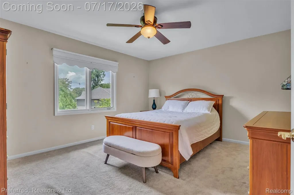 46564 Southview Lane Plymouth Charter Township MI 48170