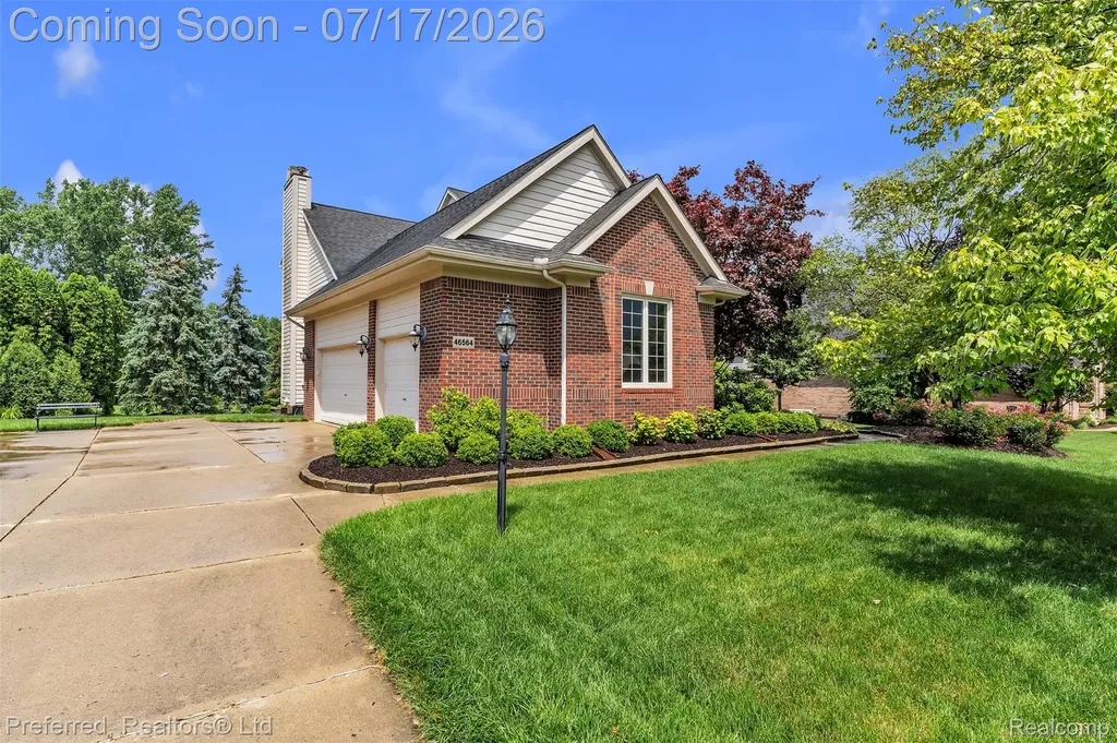 46564 Southview Lane Plymouth Charter Township MI 48170