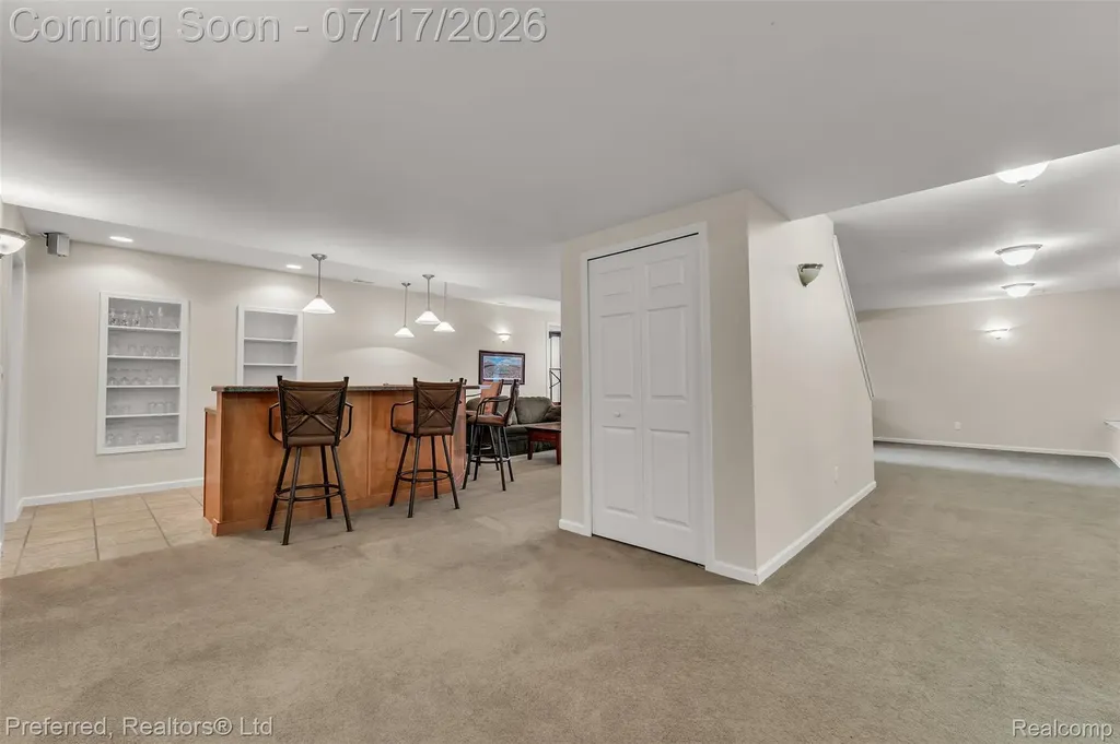 46564 Southview Lane Plymouth Charter Township MI 48170