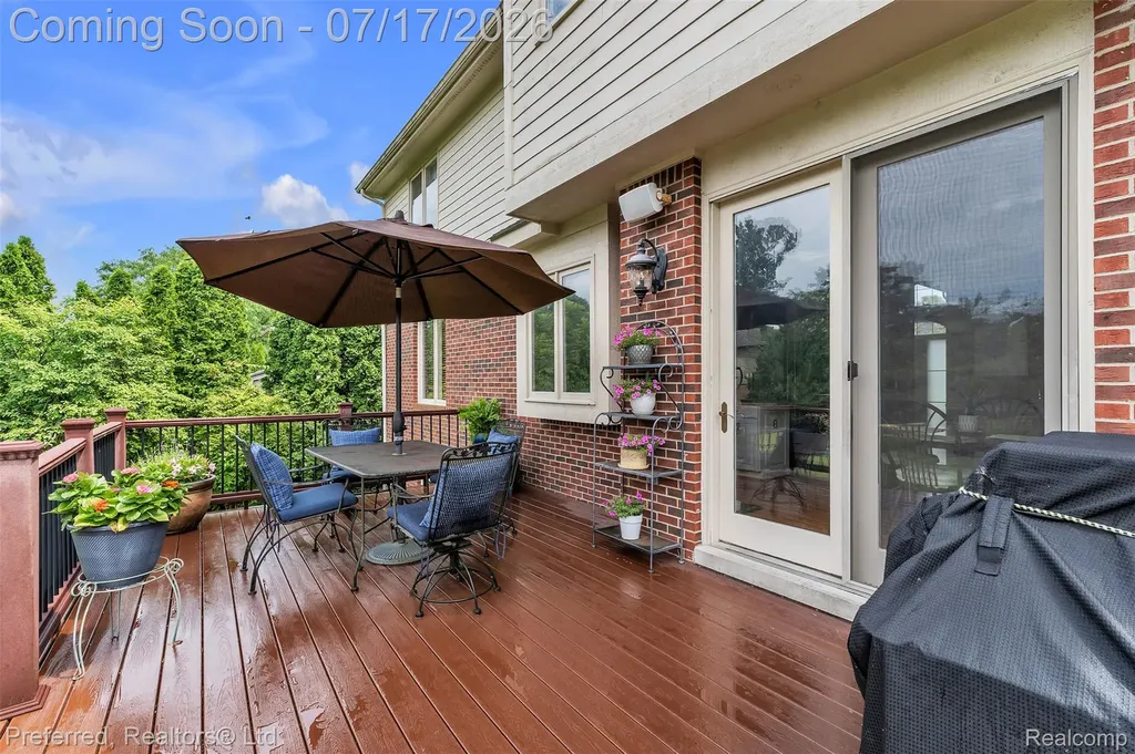 46564 Southview Lane Plymouth Charter Township MI 48170