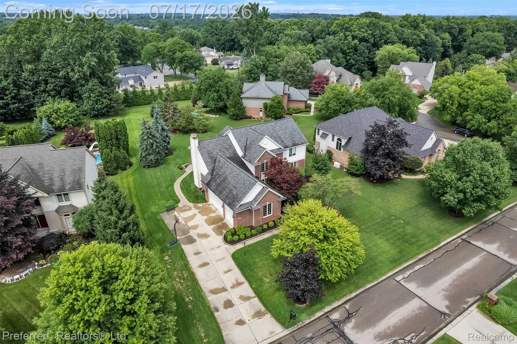 46564 Southview Lane Plymouth Charter Township MI 48170