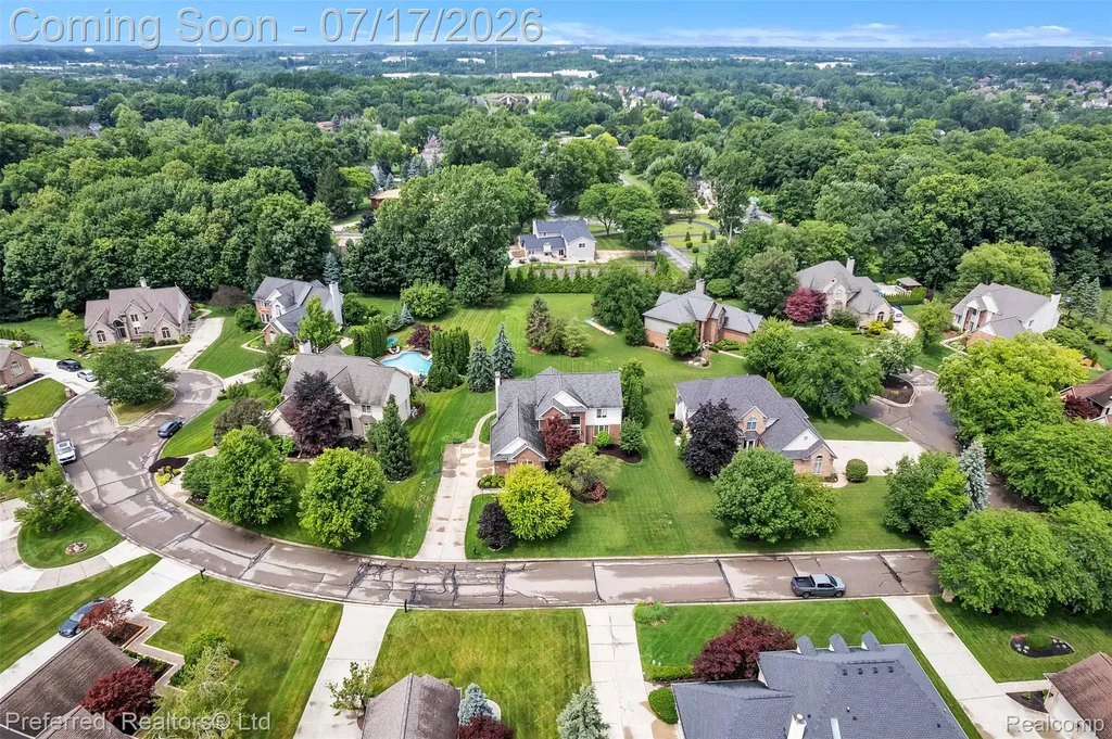 46564 Southview Lane Plymouth Charter Township MI 48170