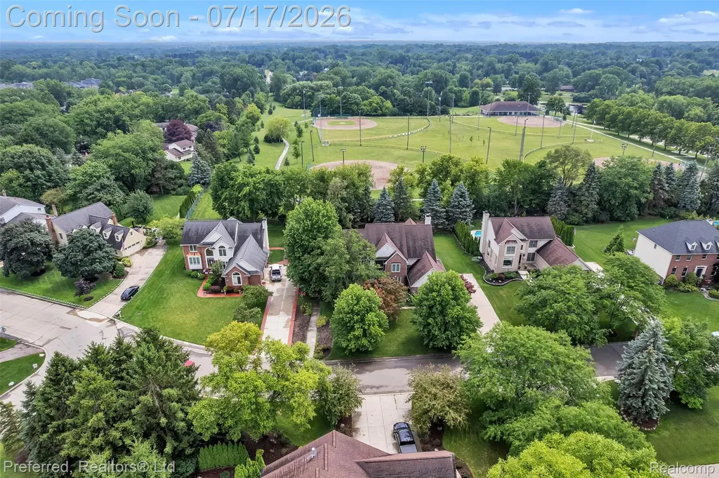 46564 Southview Lane Plymouth Charter Township MI 48170