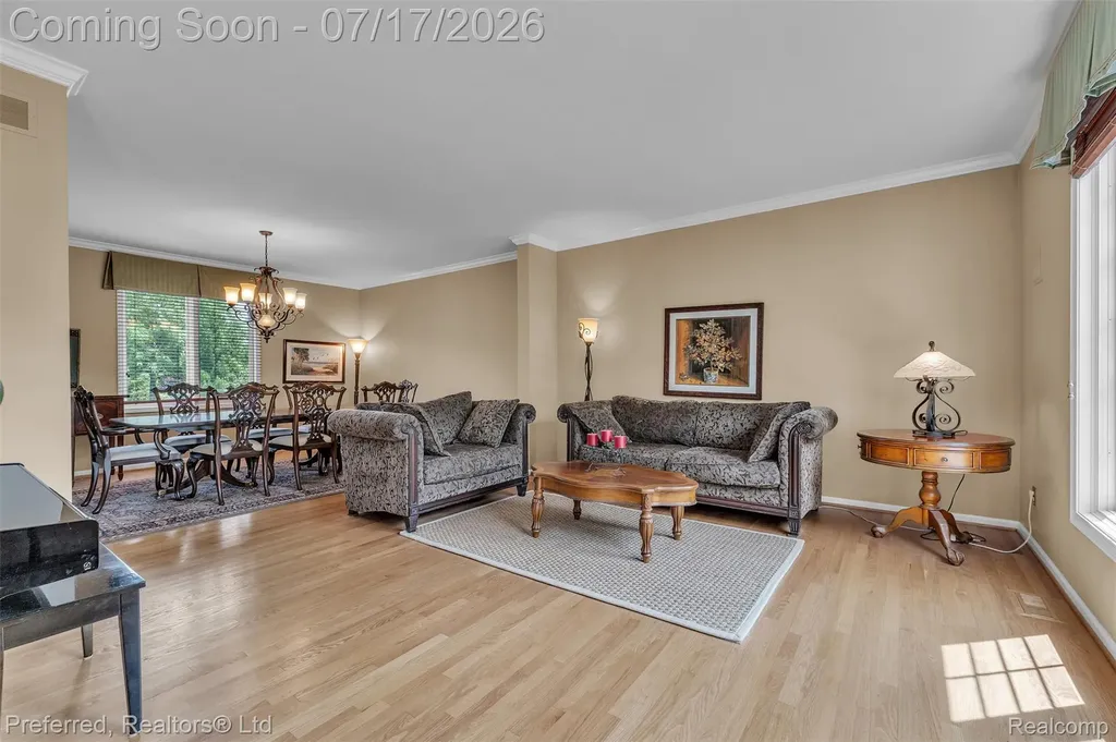 46564 Southview Lane Plymouth Charter Township MI 48170