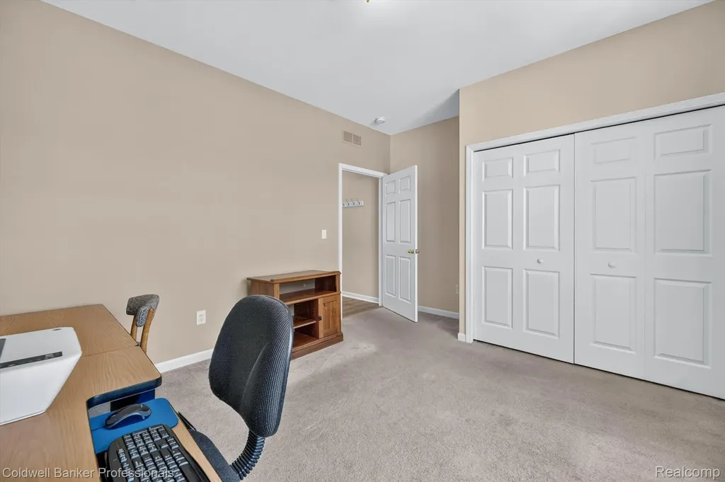 1398 Luxington Drive Lapeer City MI 48446