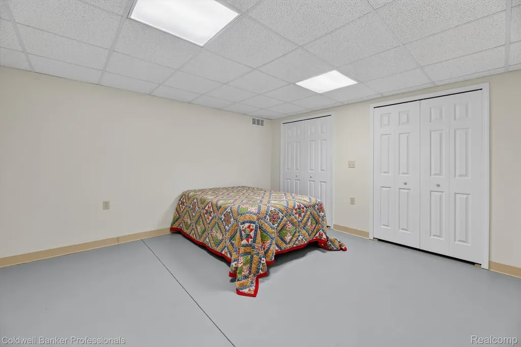 1398 Luxington Drive Lapeer City MI 48446