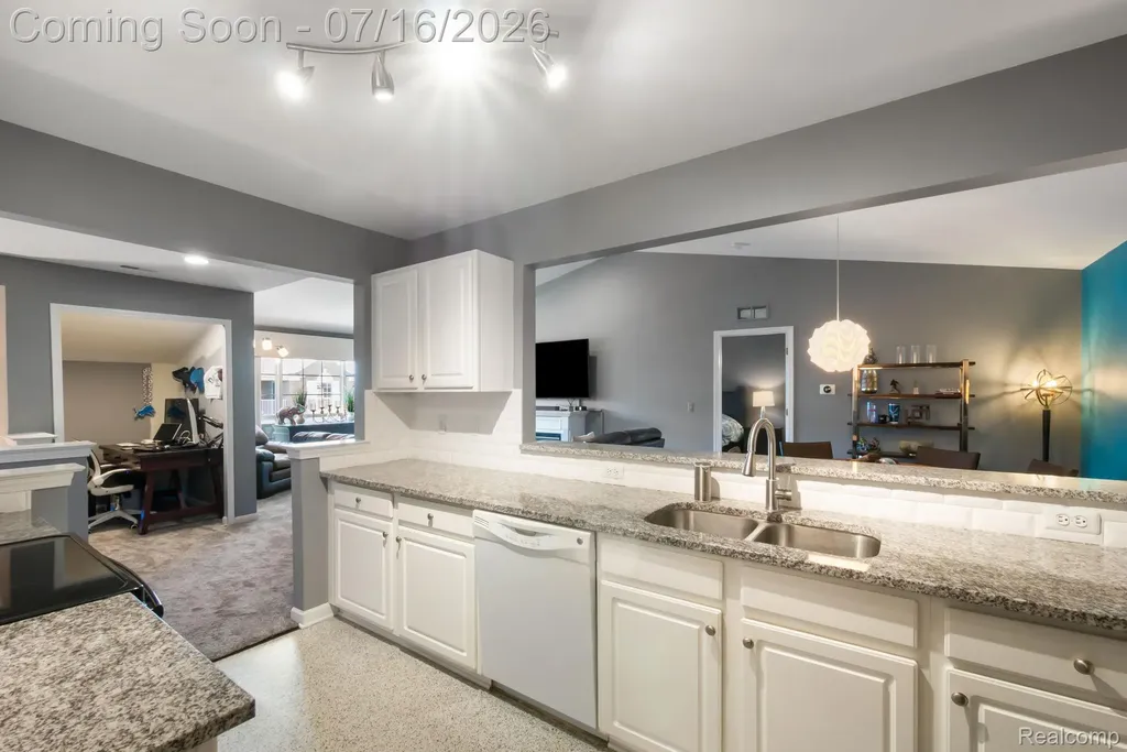 16524 Radison Drive Macomb Township MI 48044