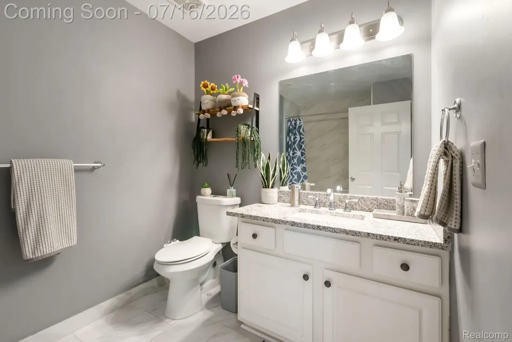16524 Radison Drive Macomb Township MI 48044