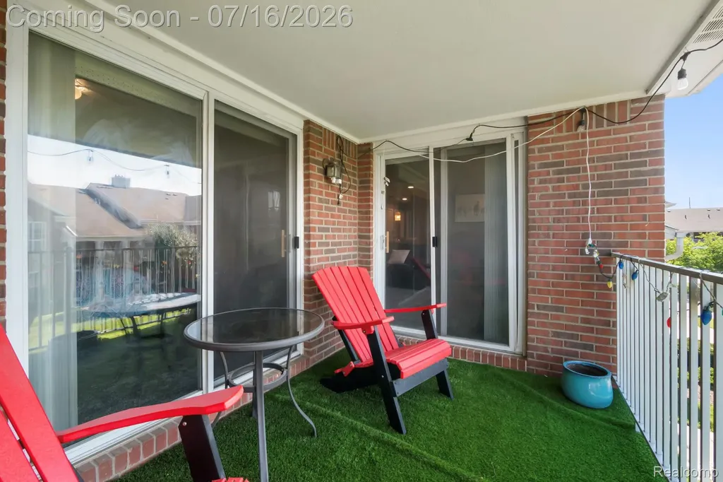 16524 Radison Drive Macomb Township MI 48044