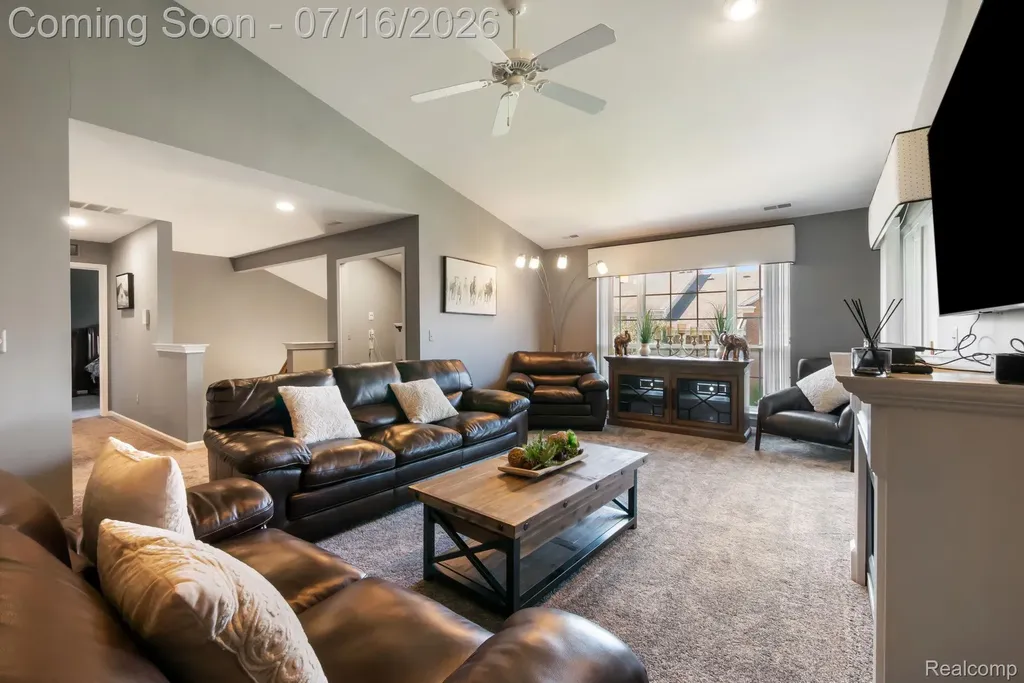 16524 Radison Drive Macomb Township MI 48044
