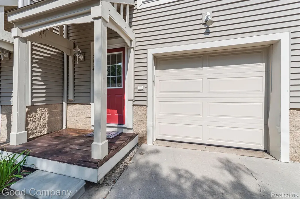 2154 Pennsylvania Lane Ann Arbor City MI 48103