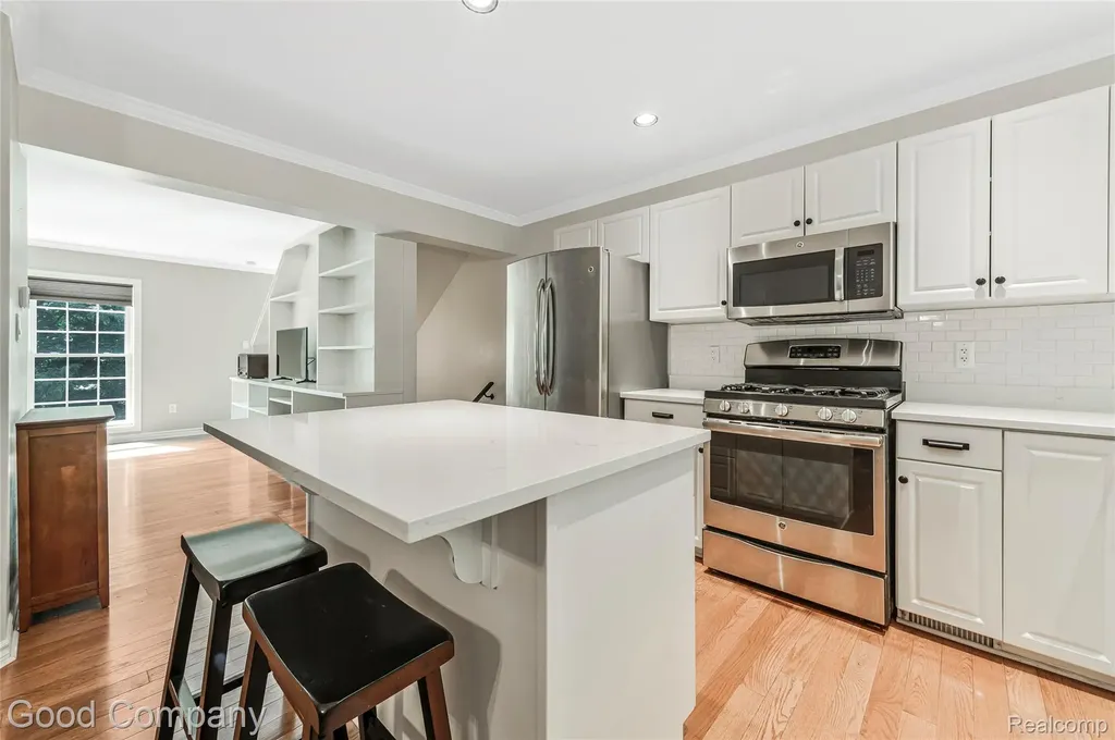 2154 Pennsylvania Lane Ann Arbor City MI 48103