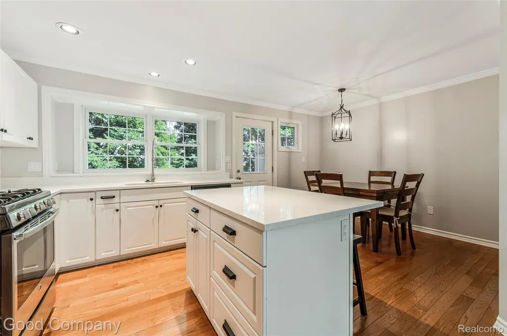 2154 Pennsylvania Lane Ann Arbor City MI 48103