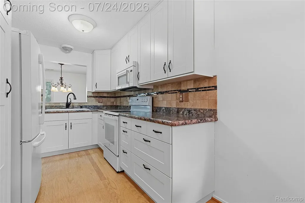 4892 Ashley Lane Waterford Charter Township MI 48329