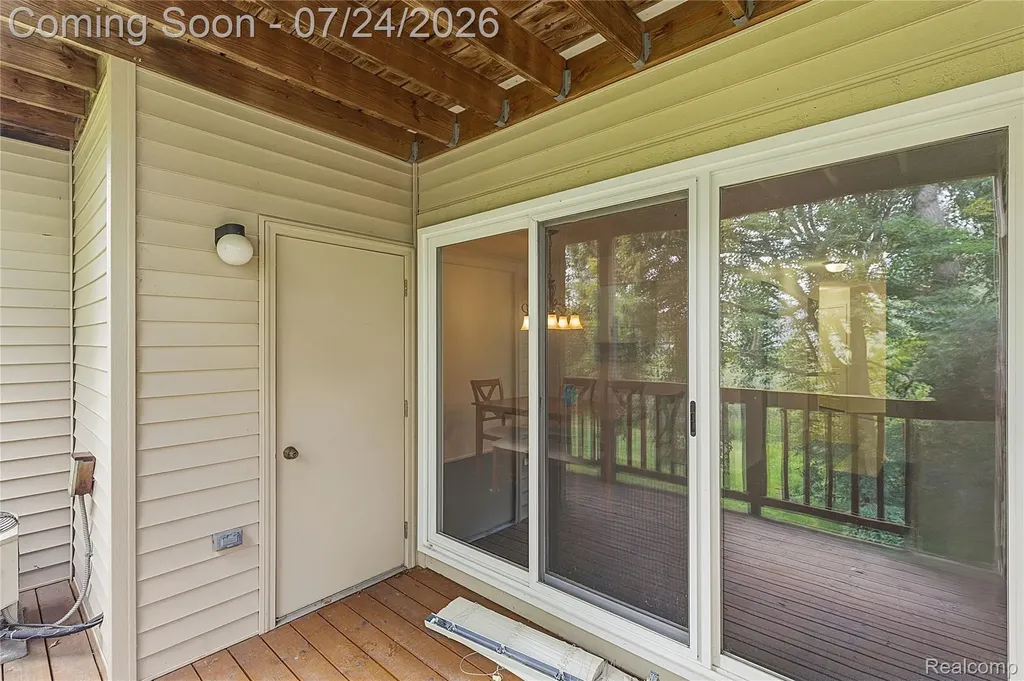4892 Ashley Lane Waterford Charter Township MI 48329