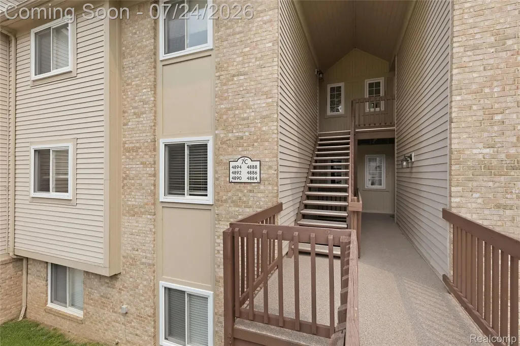 4892 Ashley Lane Waterford Charter Township MI 48329