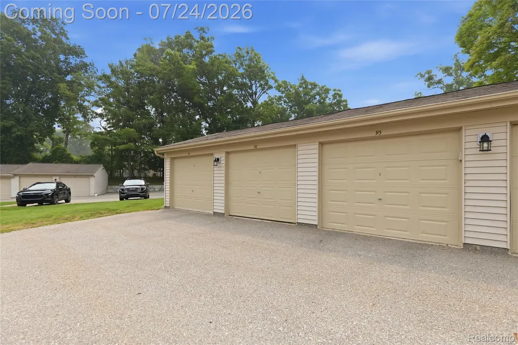 4892 Ashley Lane Waterford Charter Township MI 48329