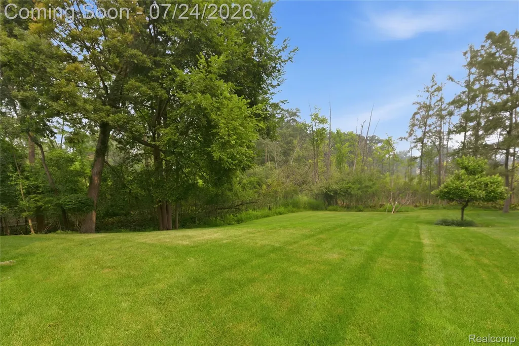 4892 Ashley Lane Waterford Charter Township MI 48329