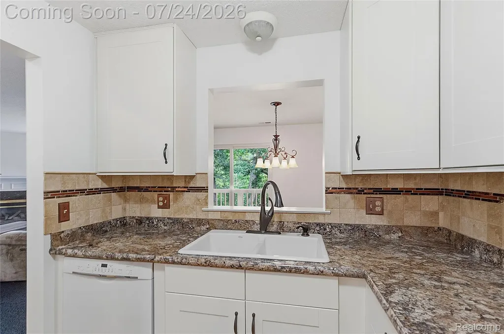 4892 Ashley Lane Waterford Charter Township MI 48329