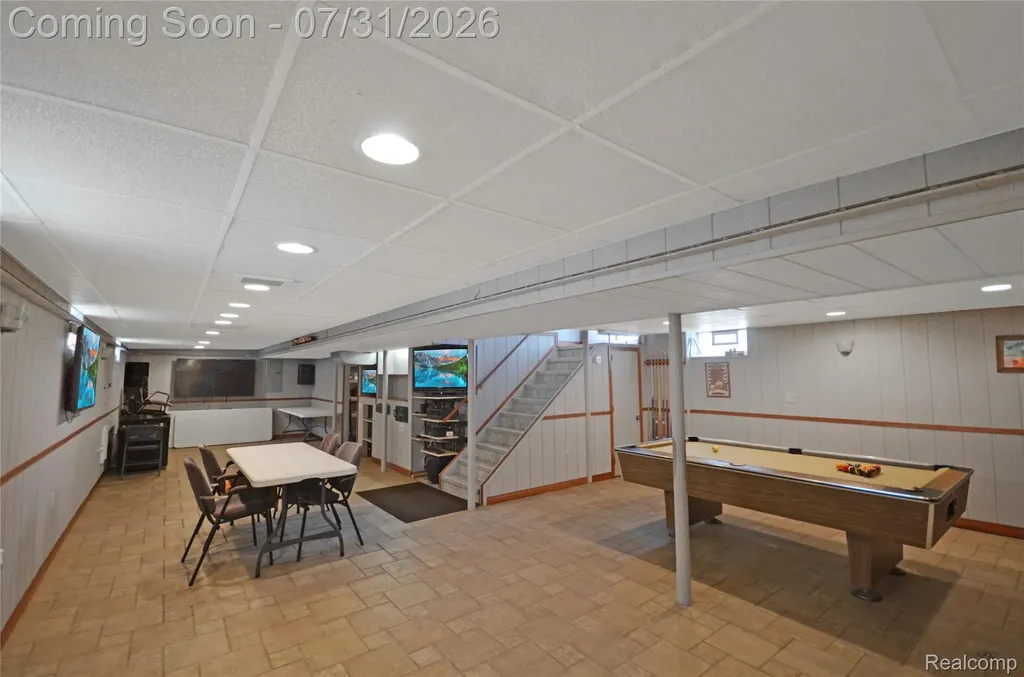 310 W Sonoma Avenue Hazel Park City MI 48030