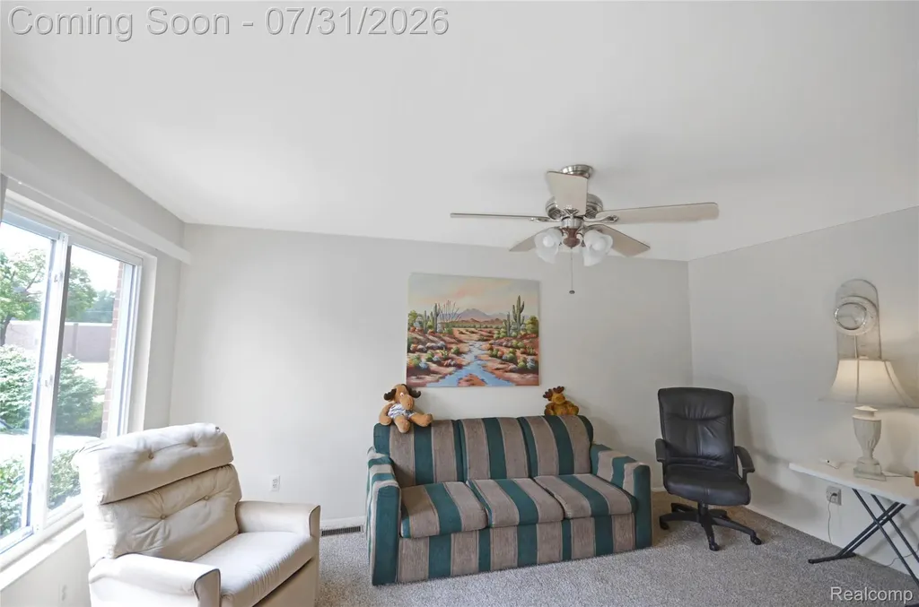 310 W Sonoma Avenue Hazel Park City MI 48030