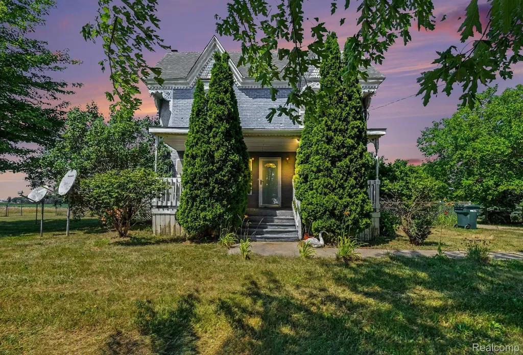 7815 E M 21 Venice Township MI 48817