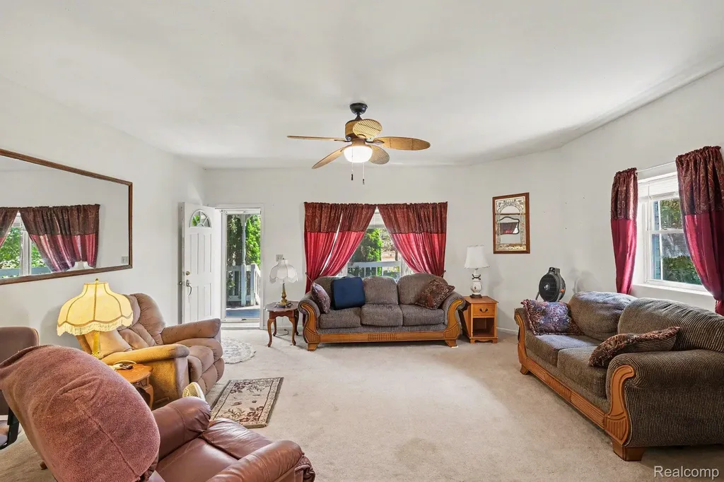 7815 E M 21 Venice Township MI 48817
