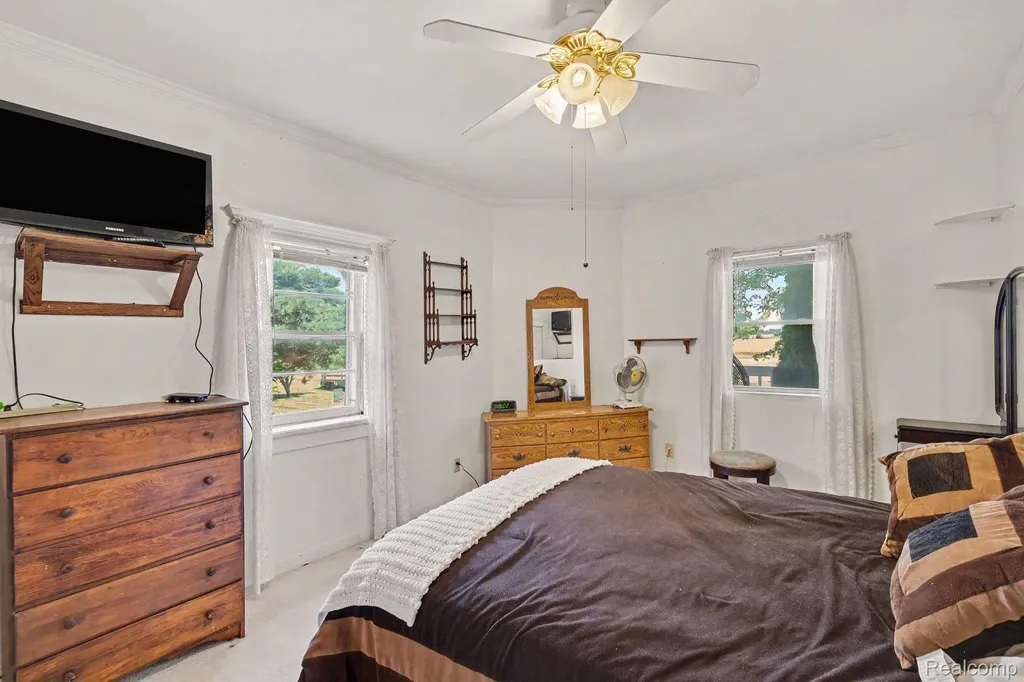 7815 E M 21 Venice Township MI 48817