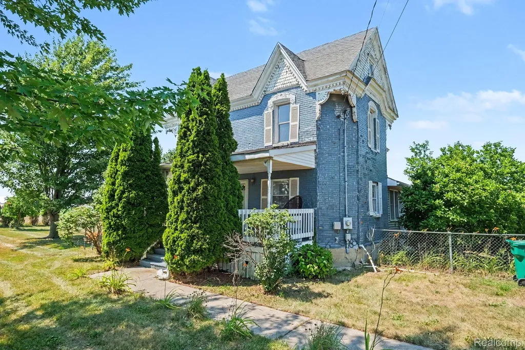 7815 E M 21 Venice Township MI 48817