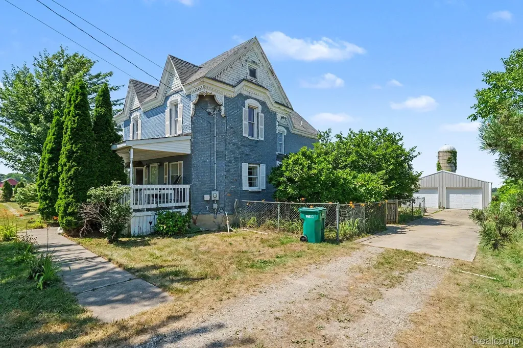7815 E M 21 Venice Township MI 48817