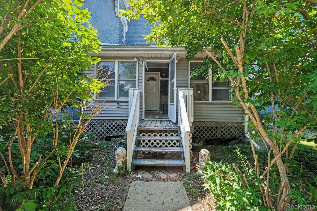 7815 E M 21 Venice Township MI 48817