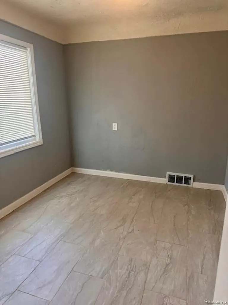 16224 Lamphere Street Detroit City MI 48219