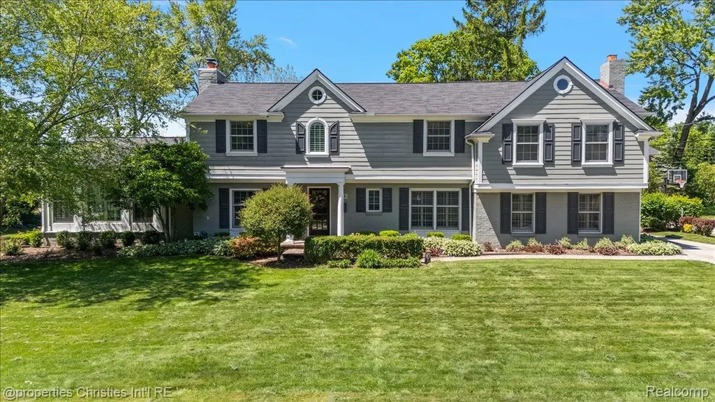 135 Clifton Road Bloomfield Hills City MI 48301