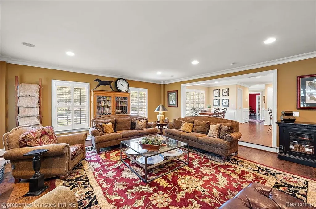 135 Clifton Road Bloomfield Hills City MI 48301