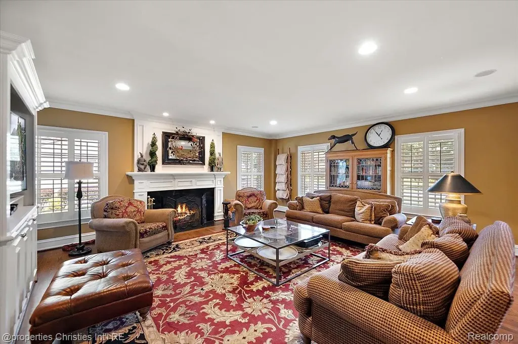 135 Clifton Road Bloomfield Hills City MI 48301