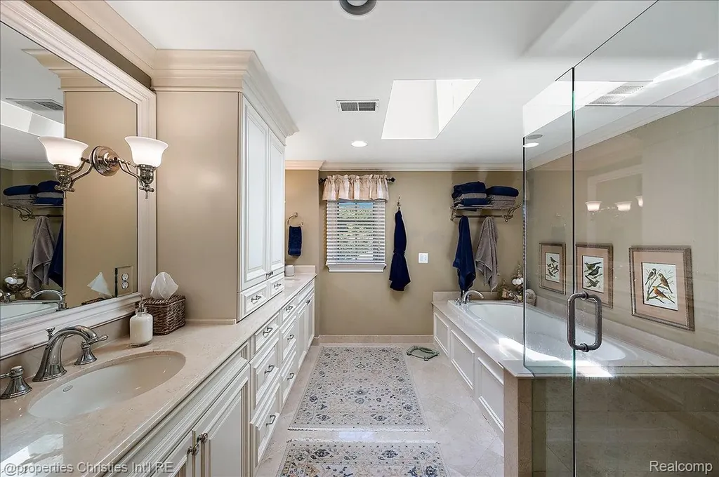 135 Clifton Road Bloomfield Hills City MI 48301