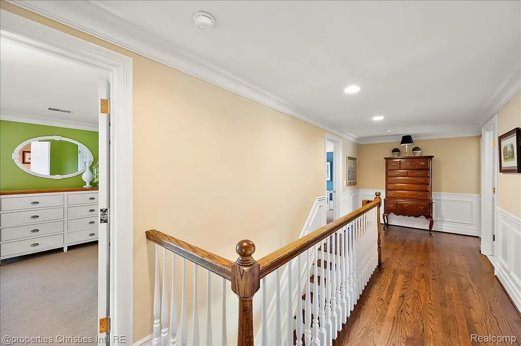 135 Clifton Road Bloomfield Hills City MI 48301