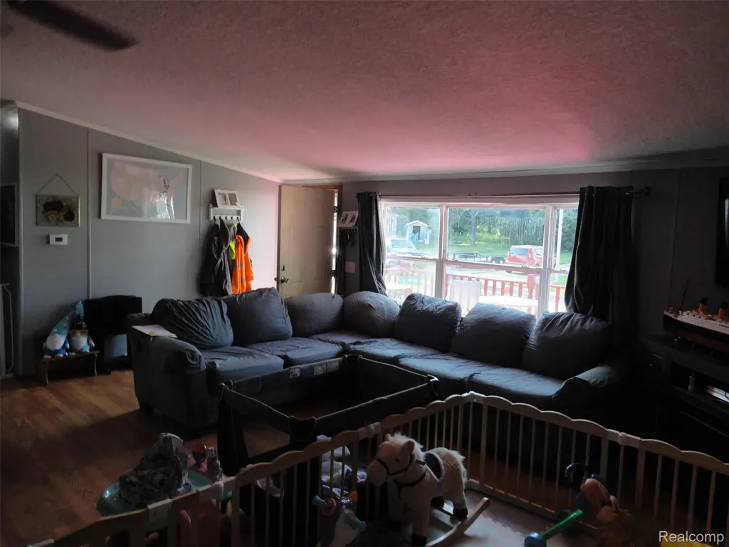 241 Emerald Circle Dundee Village MI 48131