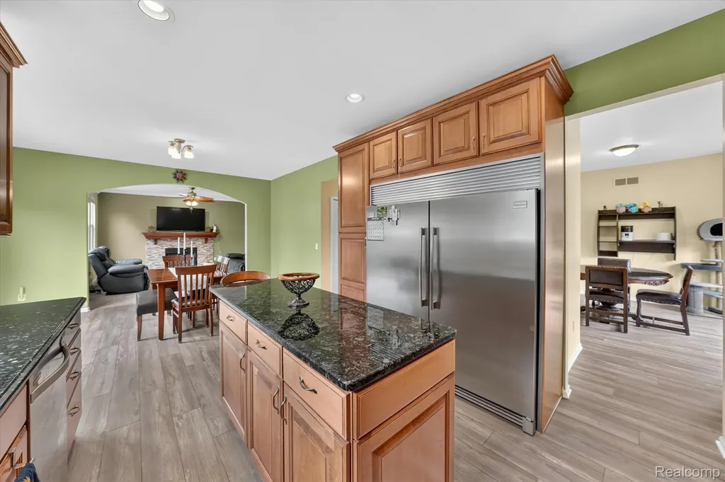 50414 Greycoat Lane Macomb Township MI 48044