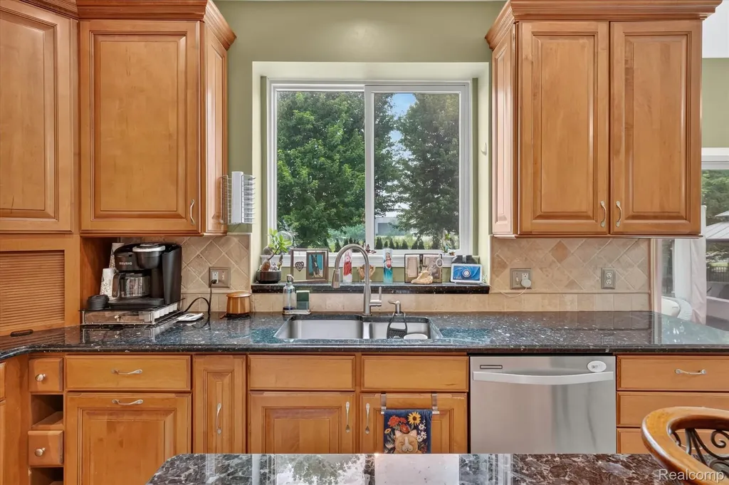 50414 Greycoat Lane Macomb Township MI 48044