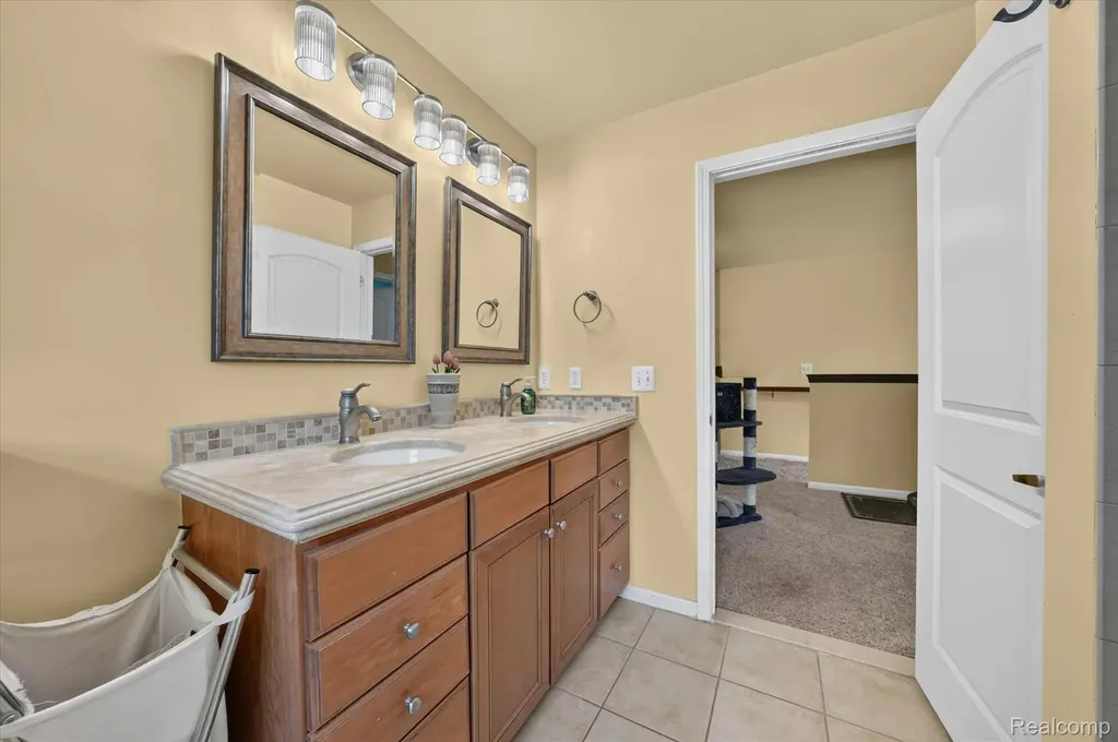 50414 Greycoat Lane Macomb Township MI 48044