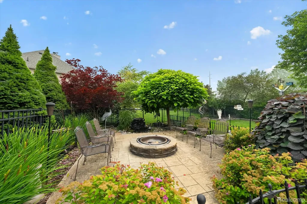 50414 Greycoat Lane Macomb Township MI 48044